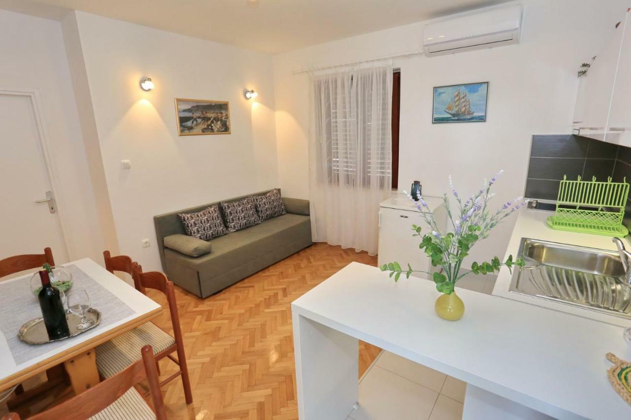 Apartments Romansa Zaton  Eksteriør bilde